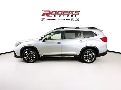 Used 2023 Subaru Ascent Limited AWD/4WD image 4