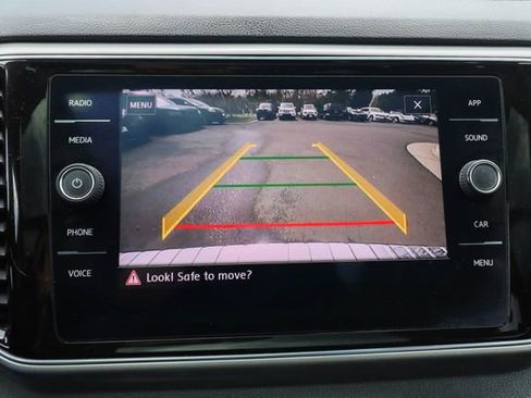 Used 2018 Volkswagen Atlas SEL w/ R-Line Package image 9