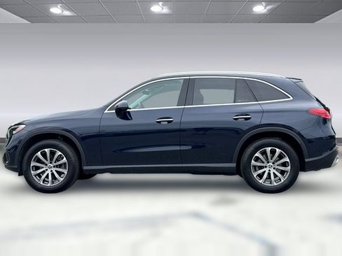 Used 2024 Mercedes-Benz GLC 300 4MATIC image 2