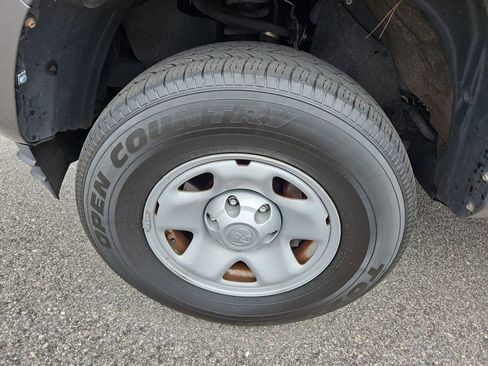 Used 2019 Toyota Tacoma SR5 image 28