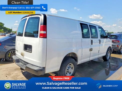 Used 2017 Chevrolet Express 2500 RWD image 4