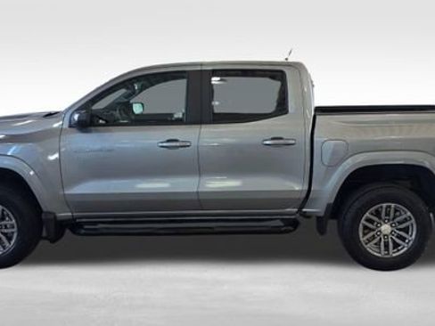 Used 2023 Chevrolet Colorado LT w/ LT Convenience Package II image 2