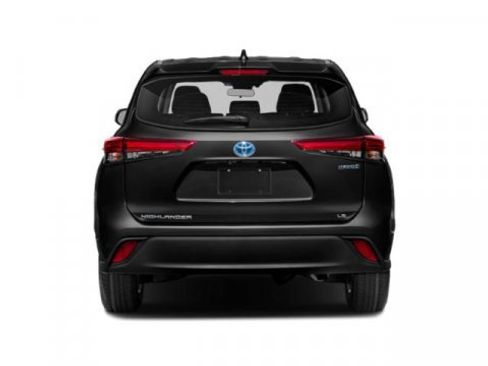 Certified 2022 Toyota Highlander XLE image 5