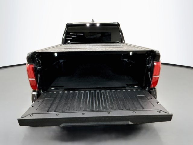 Used 2025 Toyota Tacoma SR5 AWD/4WD image 24