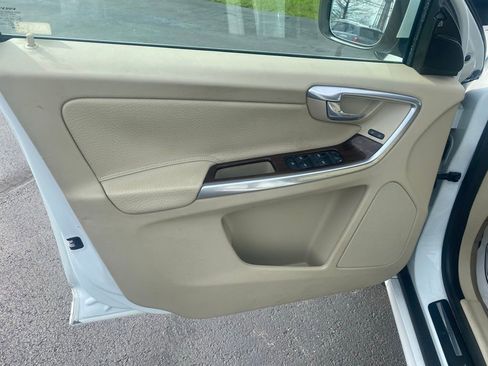 Used 2014 Volvo XC60 3.2 image 9