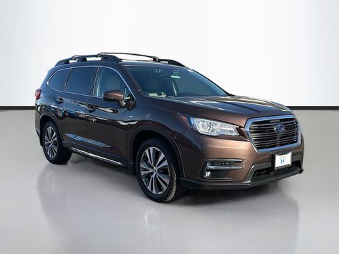 Used 2019 Subaru Ascent Limited w/ Popular Package #3 AWD/4WD image 3
