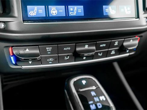 Used 2024 Maserati Levante Modena Ultima image 49