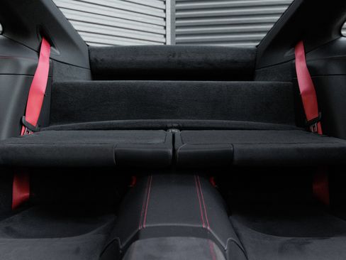 Certified 2024 Porsche 911 Carrera GTS RWD image 32