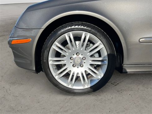 Used 2008 Mercedes-Benz E 350 4MATIC Sedan image 14