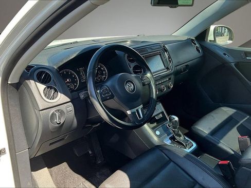 Used 2017 Volkswagen Tiguan Wolfsburg Edition AWD/4WD image 17