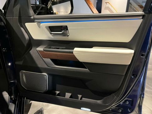 Used 2023 Toyota Sequoia 4WD image 37