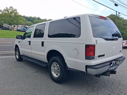 Used 2005 Ford Excursion XLT AWD/4WD image 13