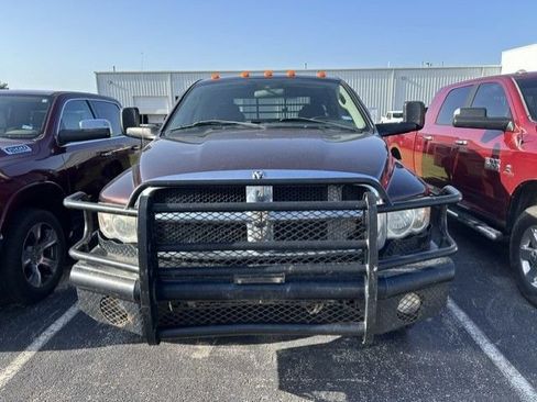 Used 2005 Dodge Ram 3500 Truck SLT AWD/4WD image 2