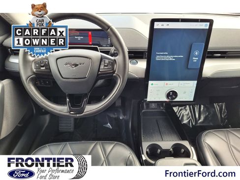 Used 2021 Ford Mustang Mach-E Select image 8