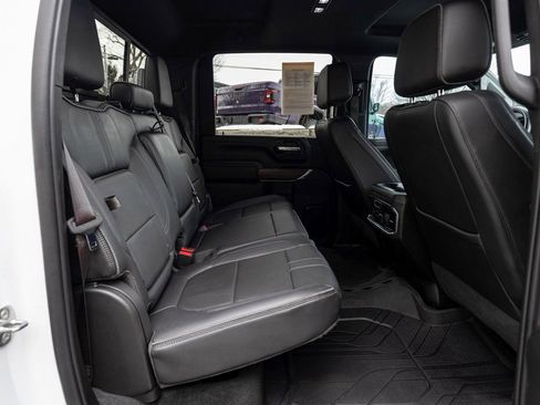 Used 2023 Chevrolet Silverado 2500 High Country image 29