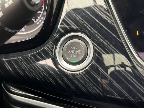 Certified 2025 Cadillac XT6 Premium Luxury image 24