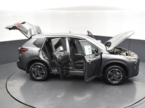 New 2026 Nissan Rogue SV image 32