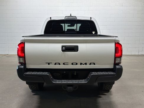 Used 2019 Toyota Tacoma SR5 image 8