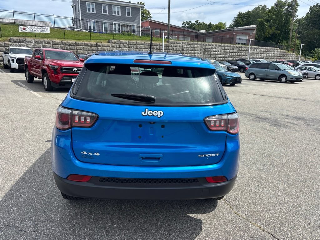 Used 2018 Jeep Compass Sport w/ Cold Weather Group AWD/4WD image 5