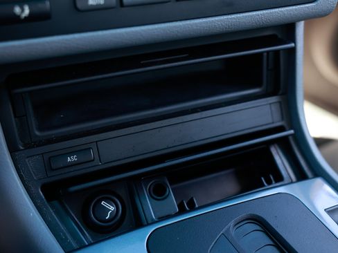 Used 1999 BMW 323i Sedan image 38