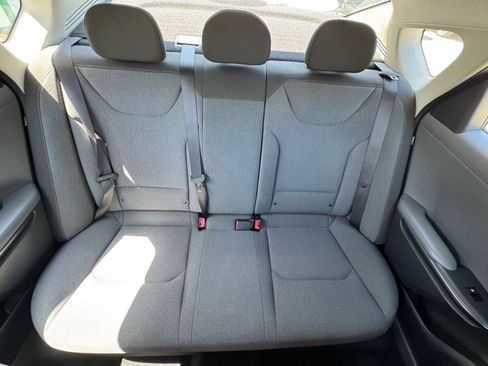 Used 2025 Kia K4 FWD image 38