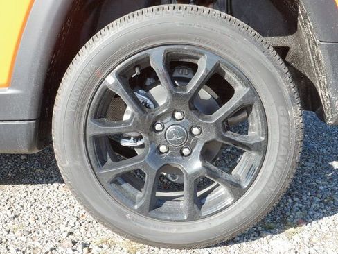 New 2026 Jeep Compass Latitude image 8