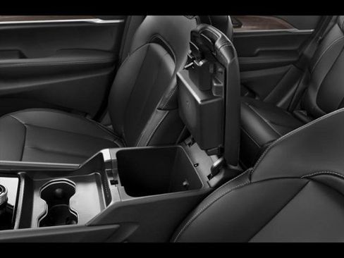 New 2026 Jeep Grand Cherokee Laredo X AWD/4WD image 11