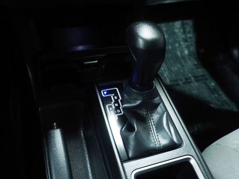 Certified 2023 Toyota Tacoma SR AWD/4WD image 17