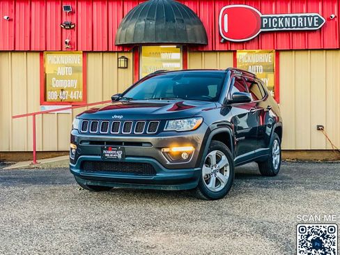 Used 2020 Jeep Compass Latitude w/ Cold Weather Group image 2