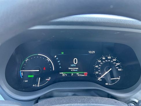 Used 2025 Toyota Sienna LE FWD image 22