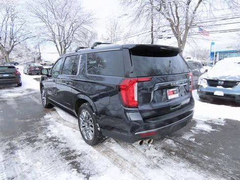 Used 2023 GMC Yukon XL Denali Ultimate w/ LPO, Floor Liner Package image 4