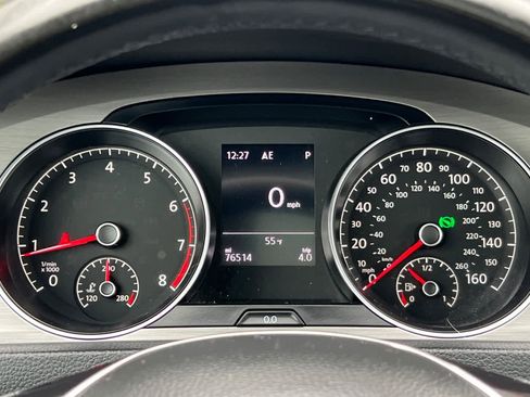 Used 2017 Volkswagen Golf Wolfsburg Edition image 28