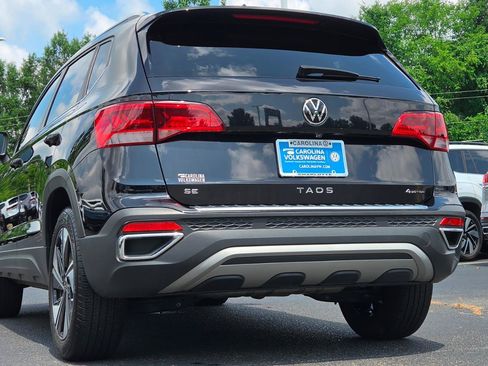 Certified 2024 Volkswagen Taos SE AWD/4WD image 6