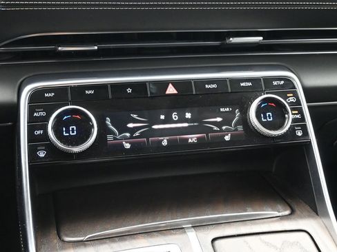 Used 2024 Genesis GV80 2.5T image 19