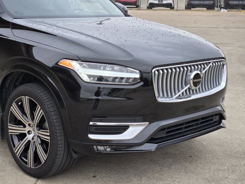Used 2024 Volvo XC90 B6 Plus w/ Protection Package Premier image 11