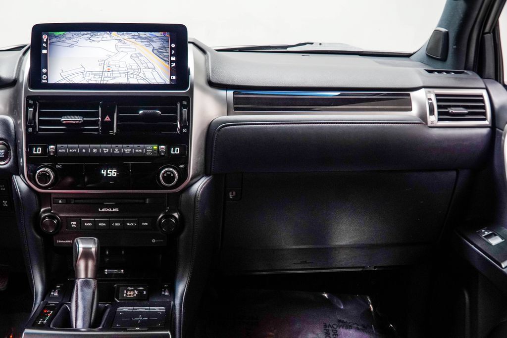 Used 2023 Lexus GX 460 Premium w/ Premium Package AWD/4WD image 19
