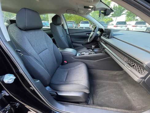 Certified 2023 Honda Accord LX image 33