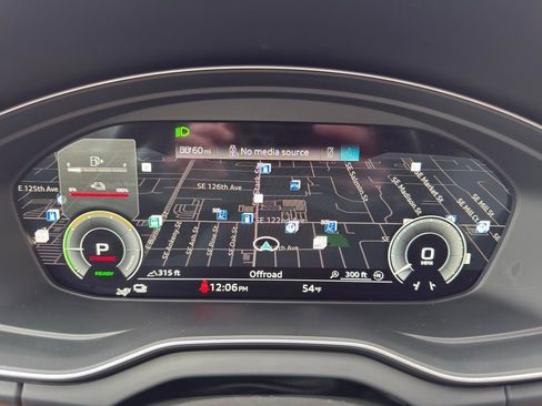 Used 2021 Audi Q5 e Premium Plus image 20