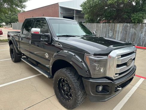 Used 2013 Ford F250 Platinum w/ FX4 Off Road Pkg AWD/4WD image 6