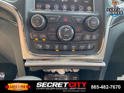 Used 2018 Jeep Grand Cherokee High Altitude AWD/4WD image 17