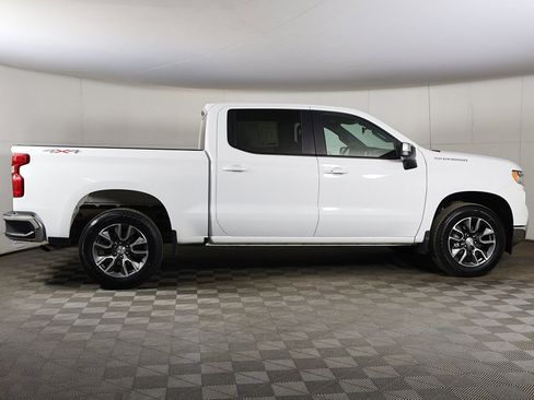 Used 2023 Chevrolet Silverado 1500 LT image 16