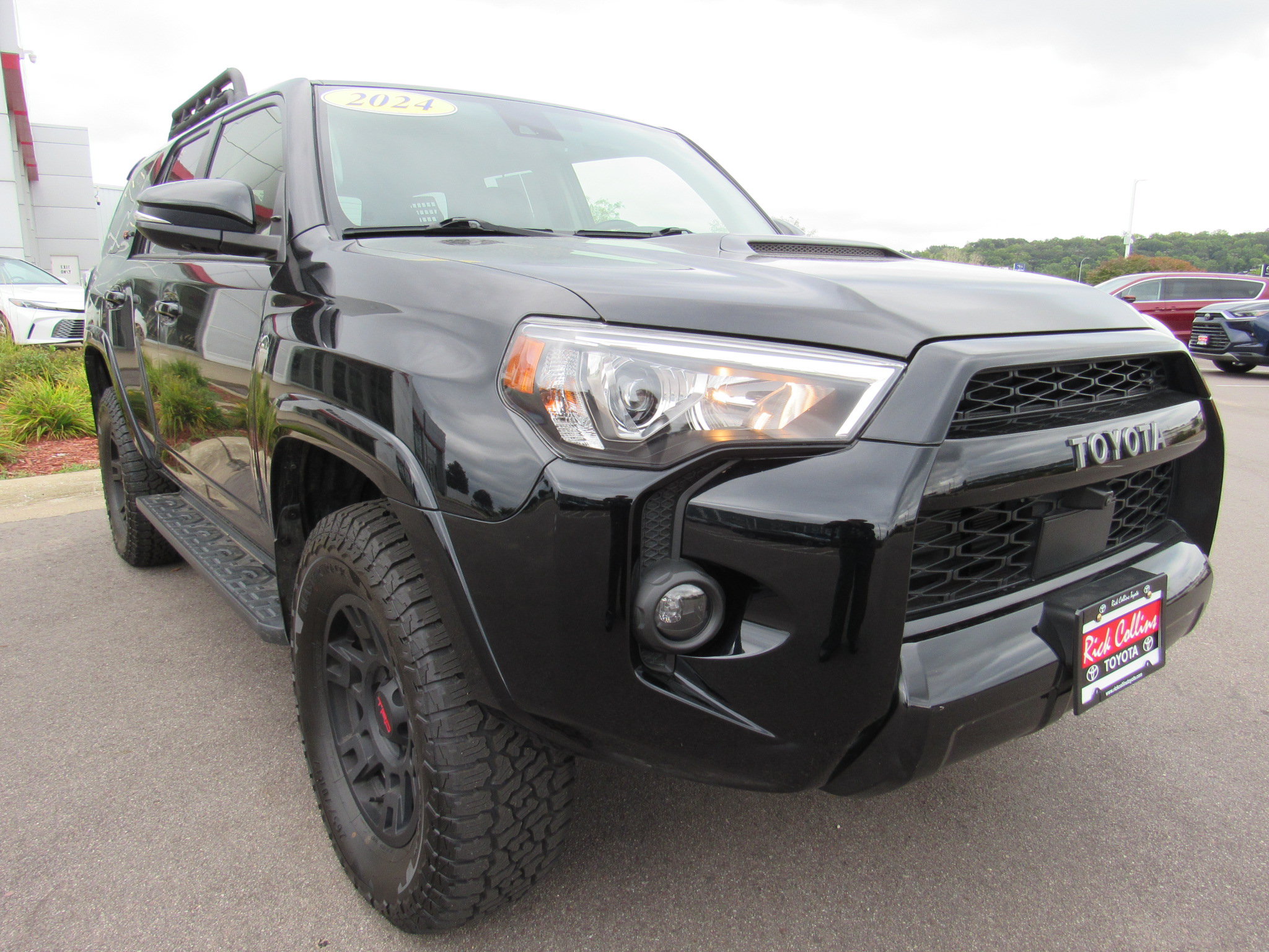 Used 2024 Toyota 4Runner TRD Pro AWD/4WD image 4