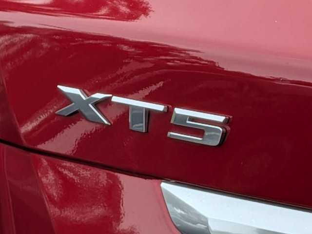 Used 2020 Cadillac XT5 Premium Luxury FWD image 11