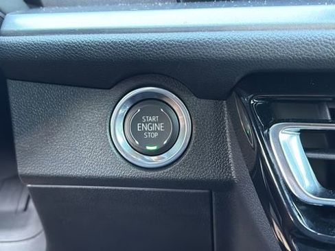 New 2025 Chevrolet Traverse LT w/ Driver Confidence Package image 27