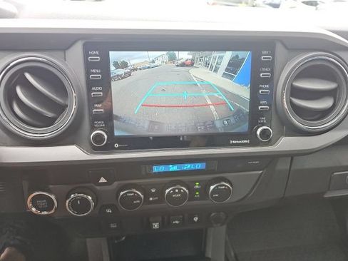 Used 2023 Toyota Tacoma TRD Off-Road AWD/4WD image 14