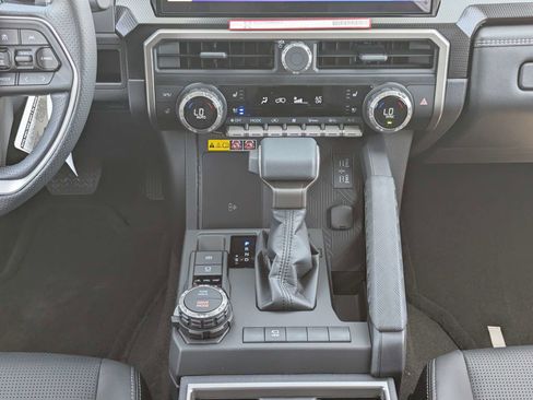 New 2026 Toyota 4Runner Limited AWD/4WD image 19