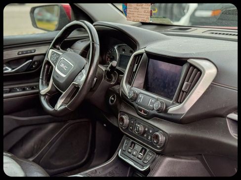 Used 2020 GMC Terrain SLT w/ Preferred Package image 8
