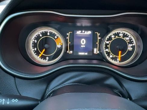 Used 2021 Jeep Cherokee Latitude Plus w/ Security Package image 23