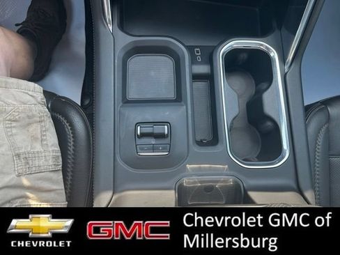 Used 2024 GMC Sierra 3500 Denali AWD/4WD image 23