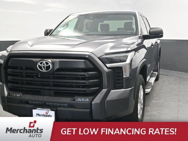 Used 2022 Toyota Tundra SR5 AWD/4WD image 2